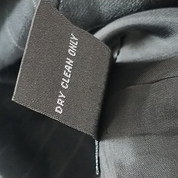 I.N.C Petite Blazer one button style, black,  6P - Picture 10 of 10